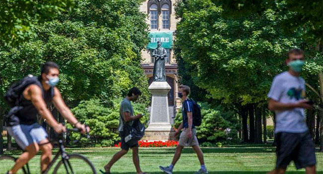 Notre Dame Hires More Security After Students Placed in Quarantine Violate Rules